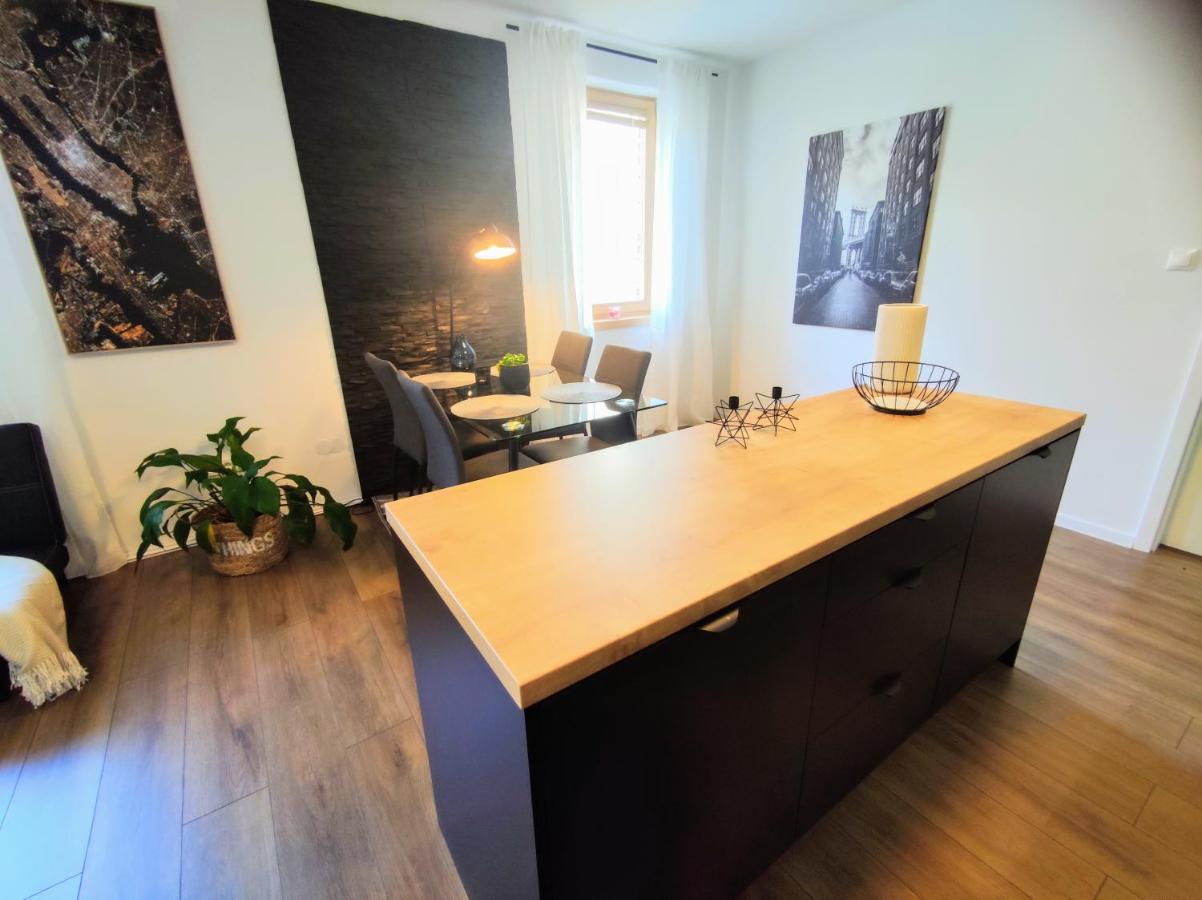 Apartman Loggia Park & Free Parking Zsolna Kültér fotó